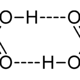 エステルの生成で使われる炭酸水素ナトリウムと塩化カルシウムにはどんな役割があるの？