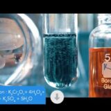 ニクロム酸カリウムK2Cr2O7が還元すると青くなることもあるのはなぜ？